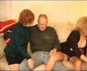 Kitty Granny Threesome