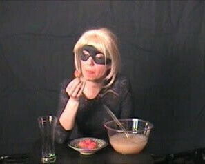 GOKKUN-AMATEUR drinks three glasses of cum!