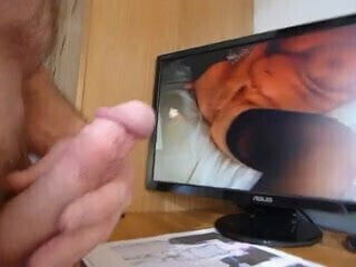 Cum after my sexy dream night:)