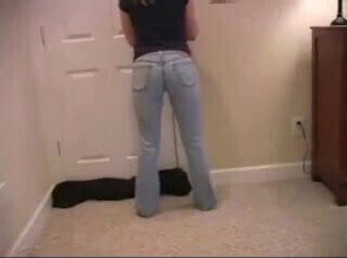 milf in levi's gets laid