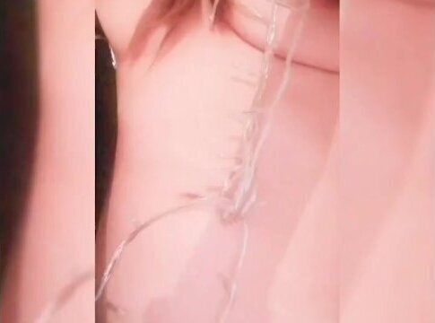 Horny teen girl. دختر ایرانی همراه ناله