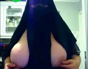 Muslim wife's gorgeous boobs amazing feetjob