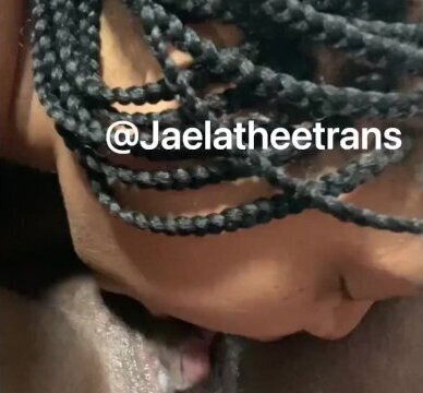 Jaelatheetrans eating pussy and licking cum