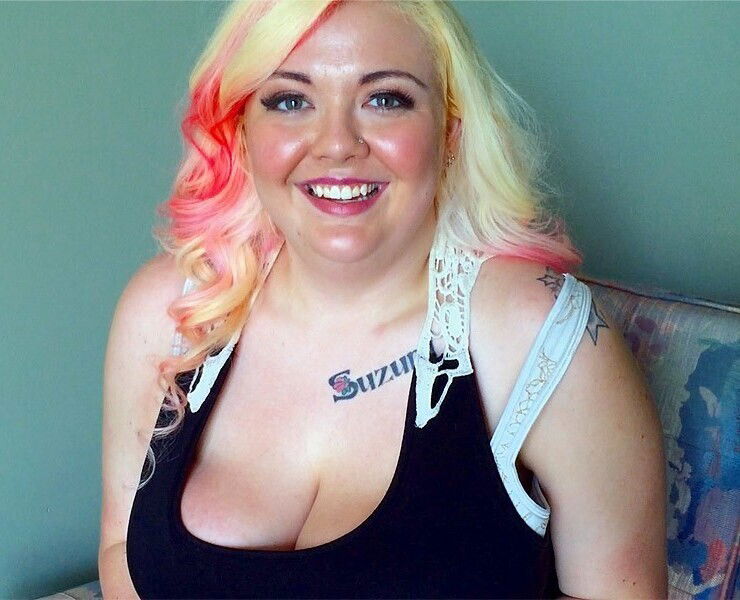 Gamer Babe - Suzumi Wilder - XLGirls