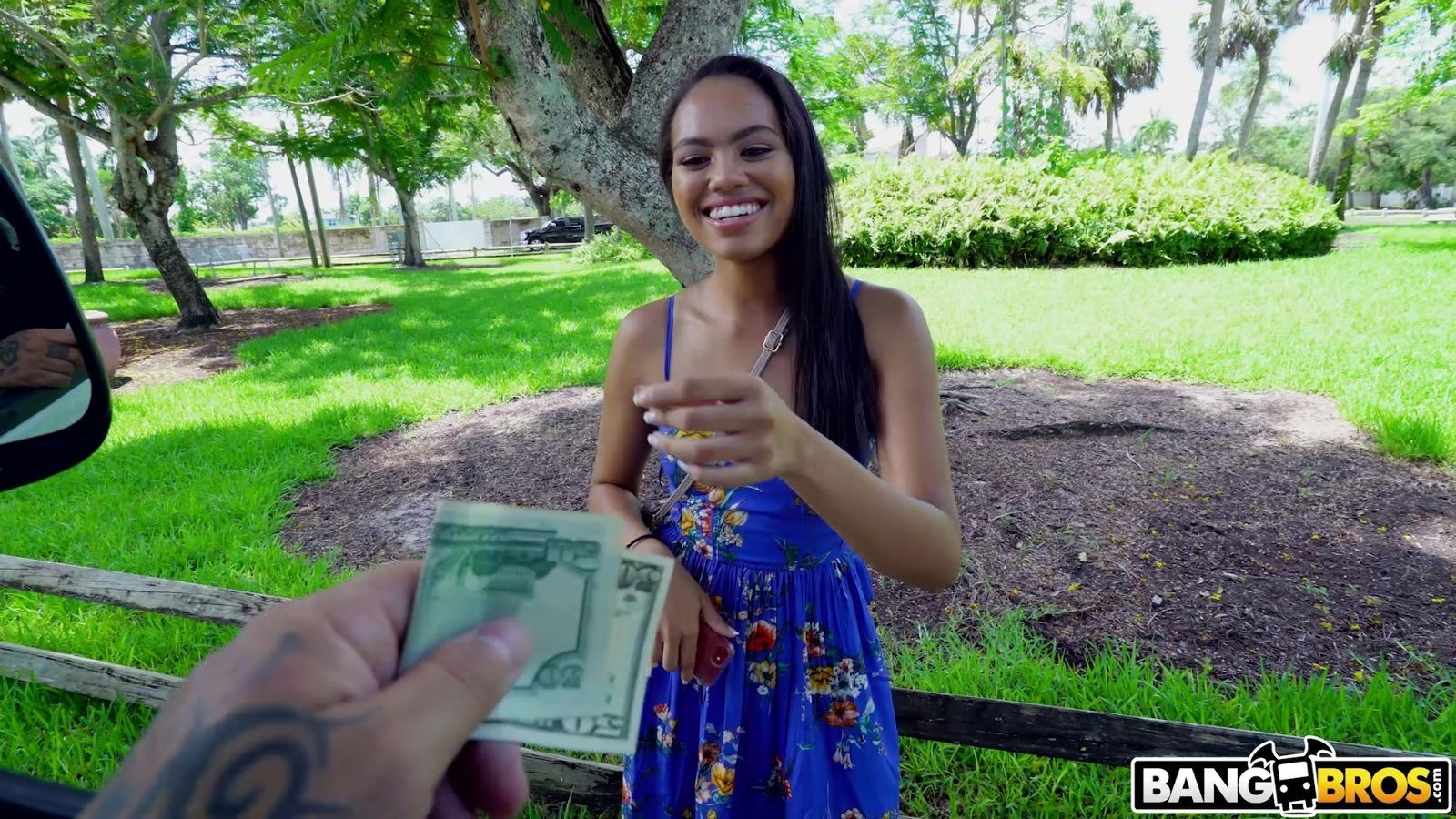 Quickie interracial back with ebony Berlyn