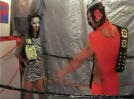 LUCHA LIBRE MASKED EROTIC MIXED WRESTLING KING INTERGENDER SPORTS