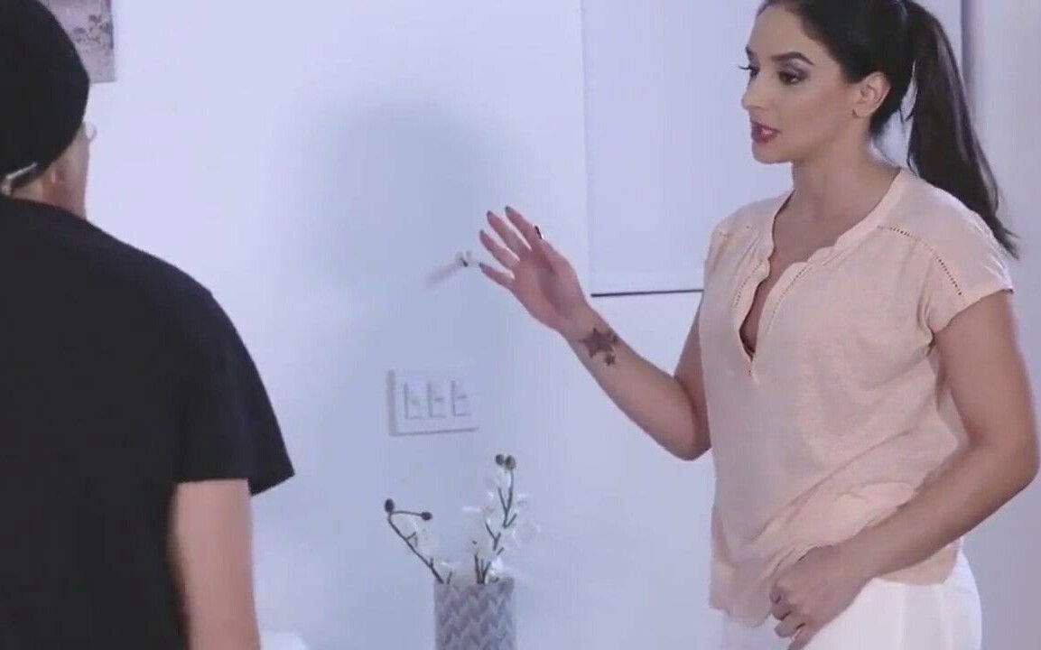 sheena ryder shares stepsons with petite handjob