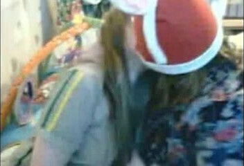 Madura joven madre lesbiana