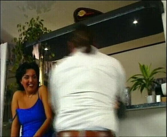 Sidoo Maske bumst notgeile Milf