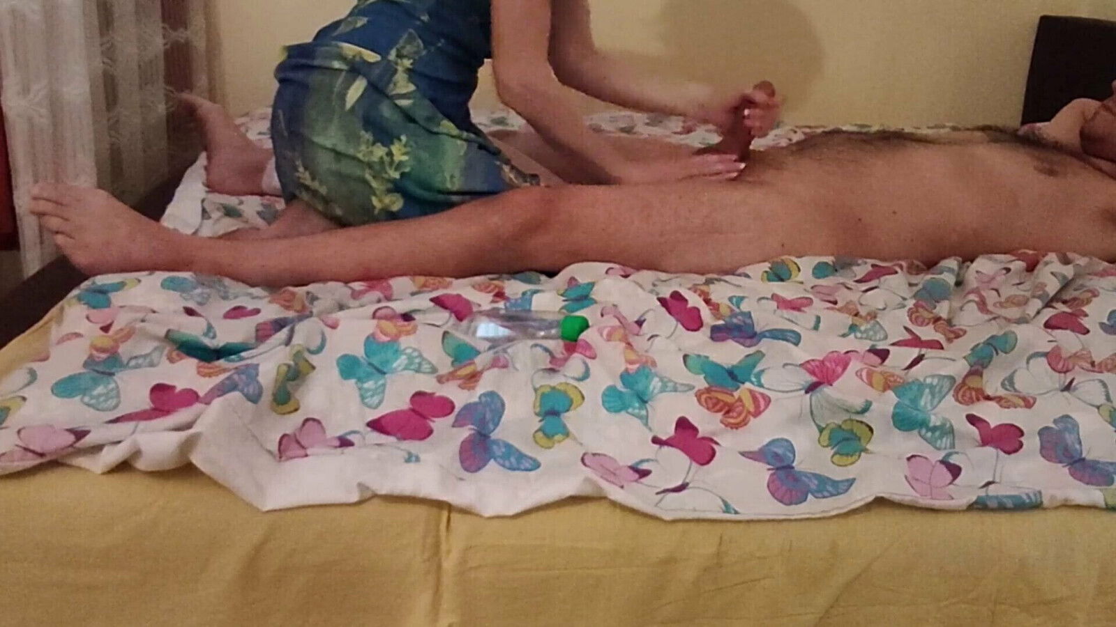 Boss's wife loves jerk when hubby home