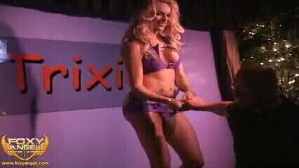 Foxy Angel Fucks bottom party