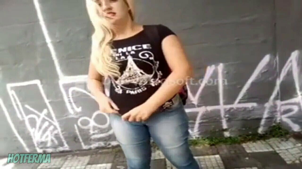 girl shows gives blowjob street