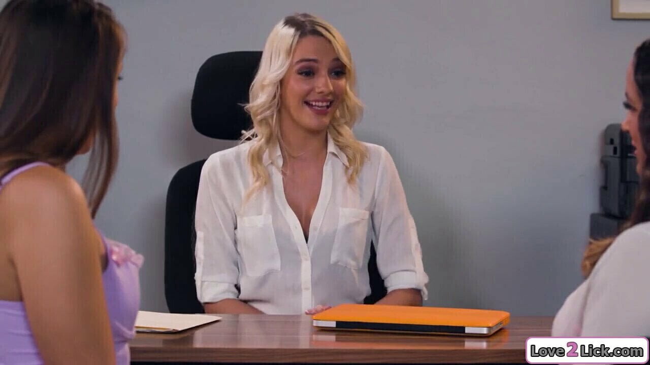 Stepmom stepdaughter have 3some with blonde matchmaker