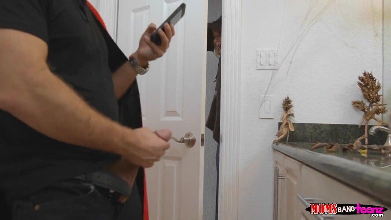 gets Trick Treat bathroom