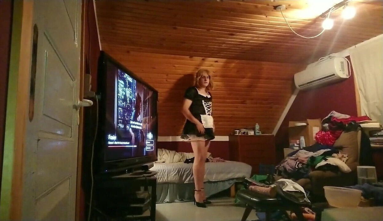 putting maids uniform