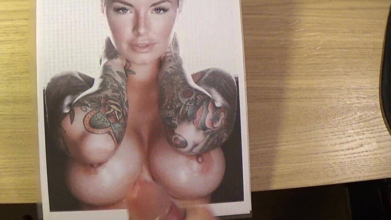 Christy Mack makes
