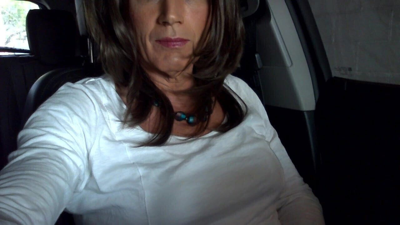 Lara getting horny turned wash