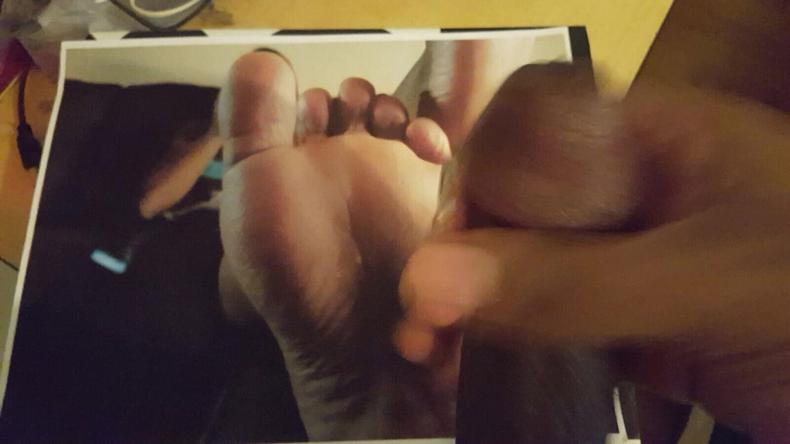 Bust Pretty ebony soles (Dayyum)