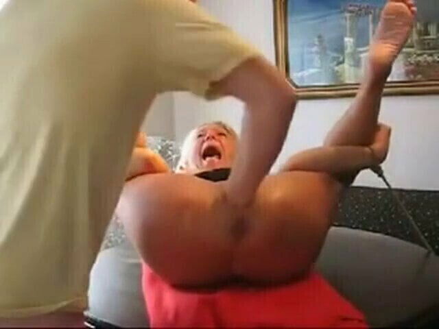 This cunt can take a lot!