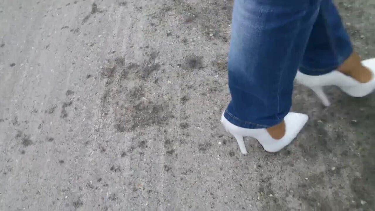15cm High Heels Pumps - Nylons - Jeans - Walk
