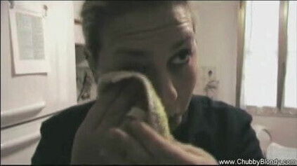 Italian MILF Pussy Kitchen