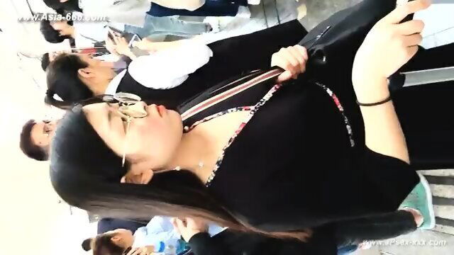 peeping chinese amateur upskirt.59