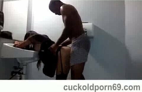 British milf Kitty spreads fanny lips wide open