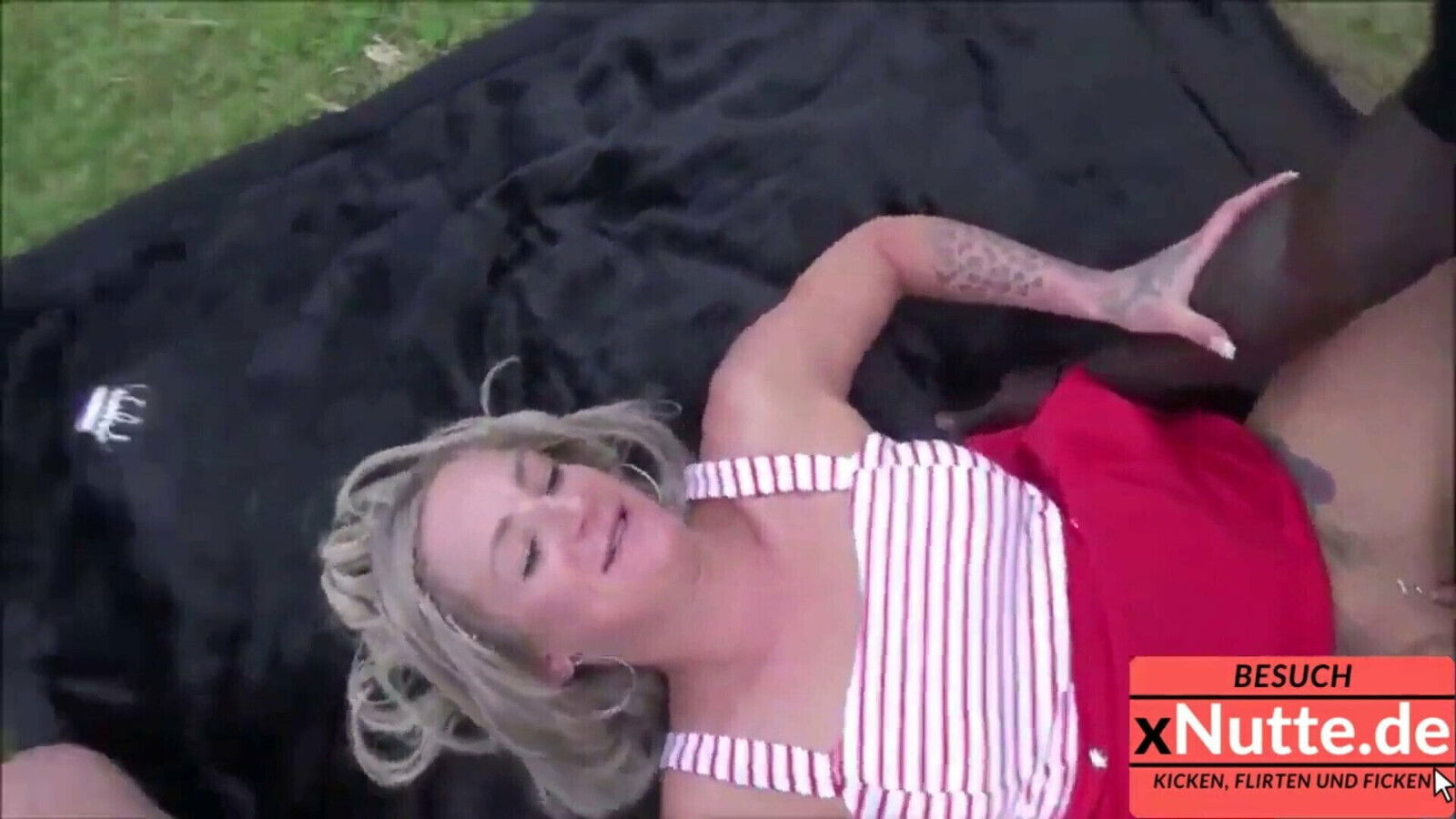 Draussen Dreier Blonde