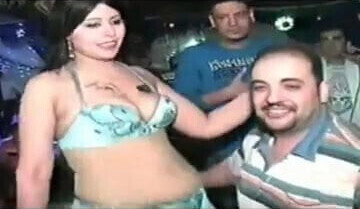 Sexy bellyDancer :) titts :)