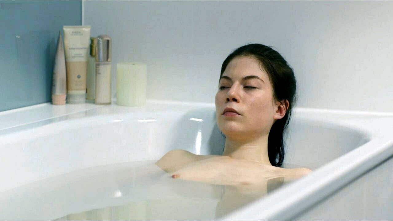 Nora Waldstaetten nude topless