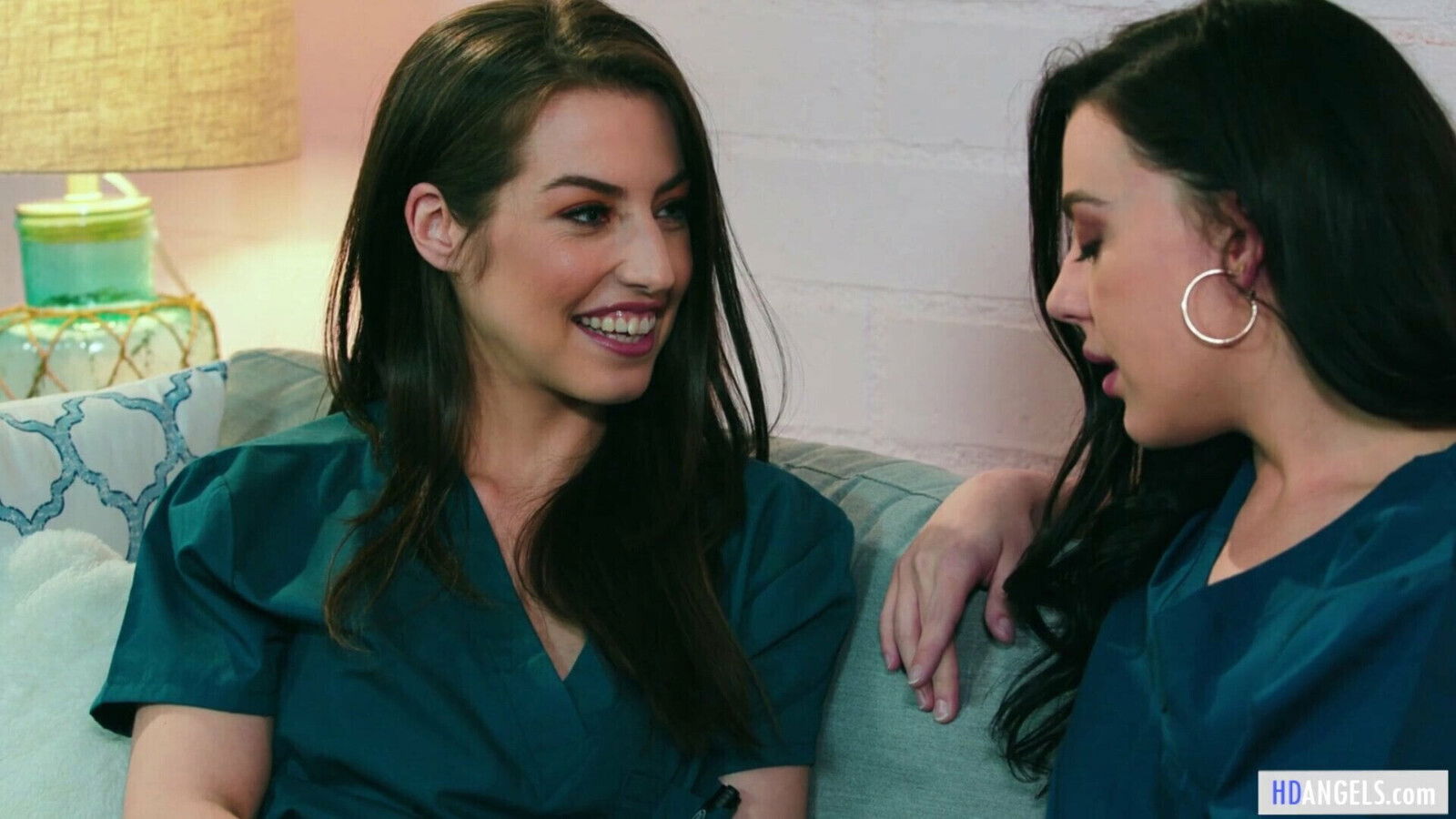 Bubble butt lesbian roomies having first time lesbian