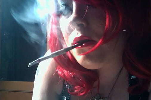 British Mistress Tina Snua Dangles Slim Cigarette Holder