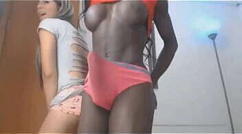 Omg, that'_s HUGE African TS meat!!