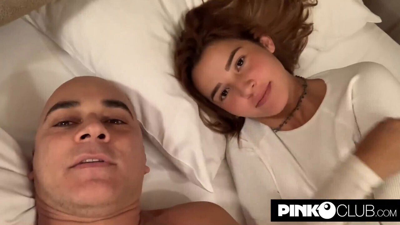 Colombiana, diminutive, suck