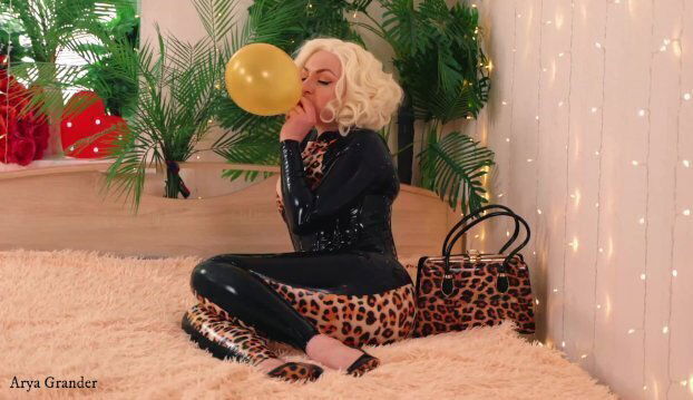Balloon Fetish Video, Inflatable kinky fantasy looner with