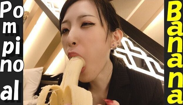 Riesco mettere questo preservativo questa banana vicino bocca♥ Pompino sega giapponese