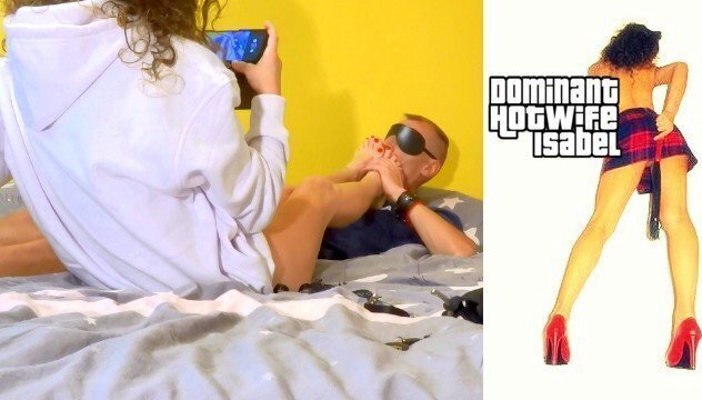 Uległy liże stopy swej żony koniec dnia