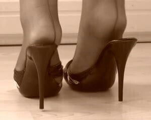 VINTAGE NYLON FEET N' TOES