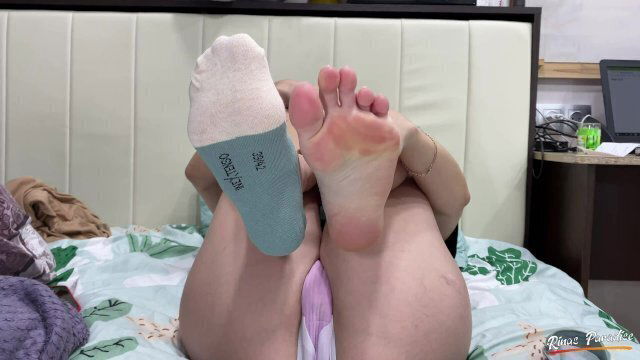 Cute little feet socks. take socks show toes heels. Footjob