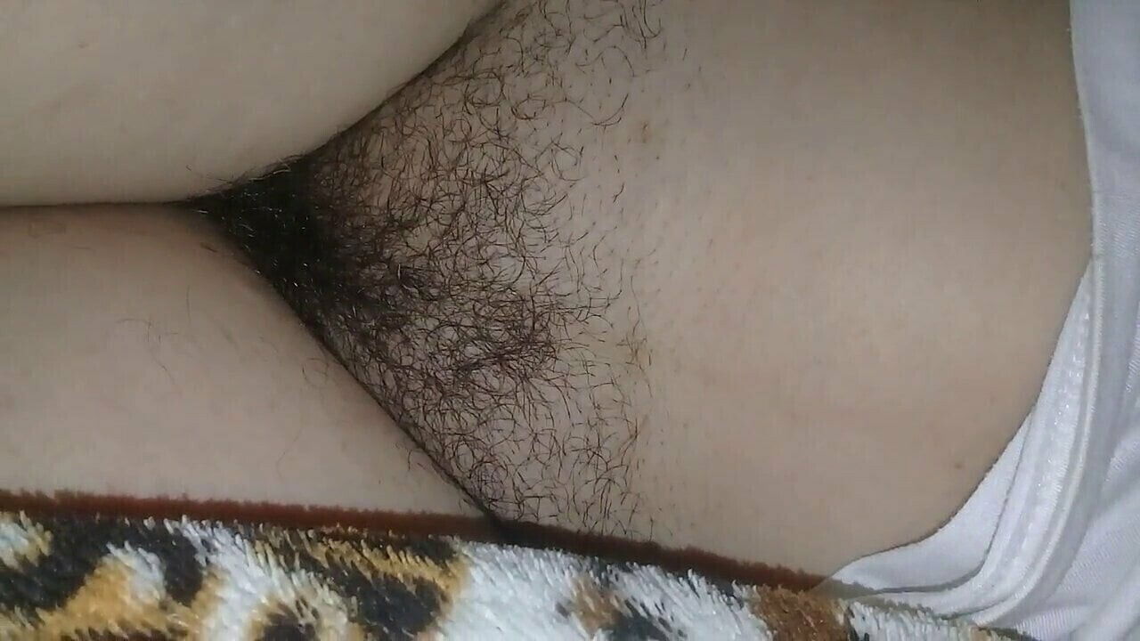 minha esposa olha essa buceta peluda