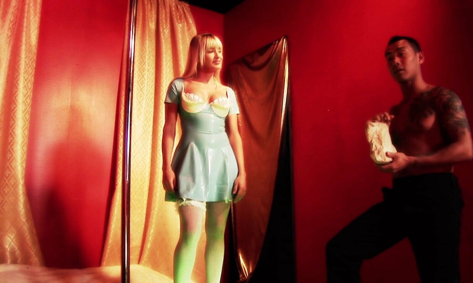 Naughty MILF gets this long dong with regrets