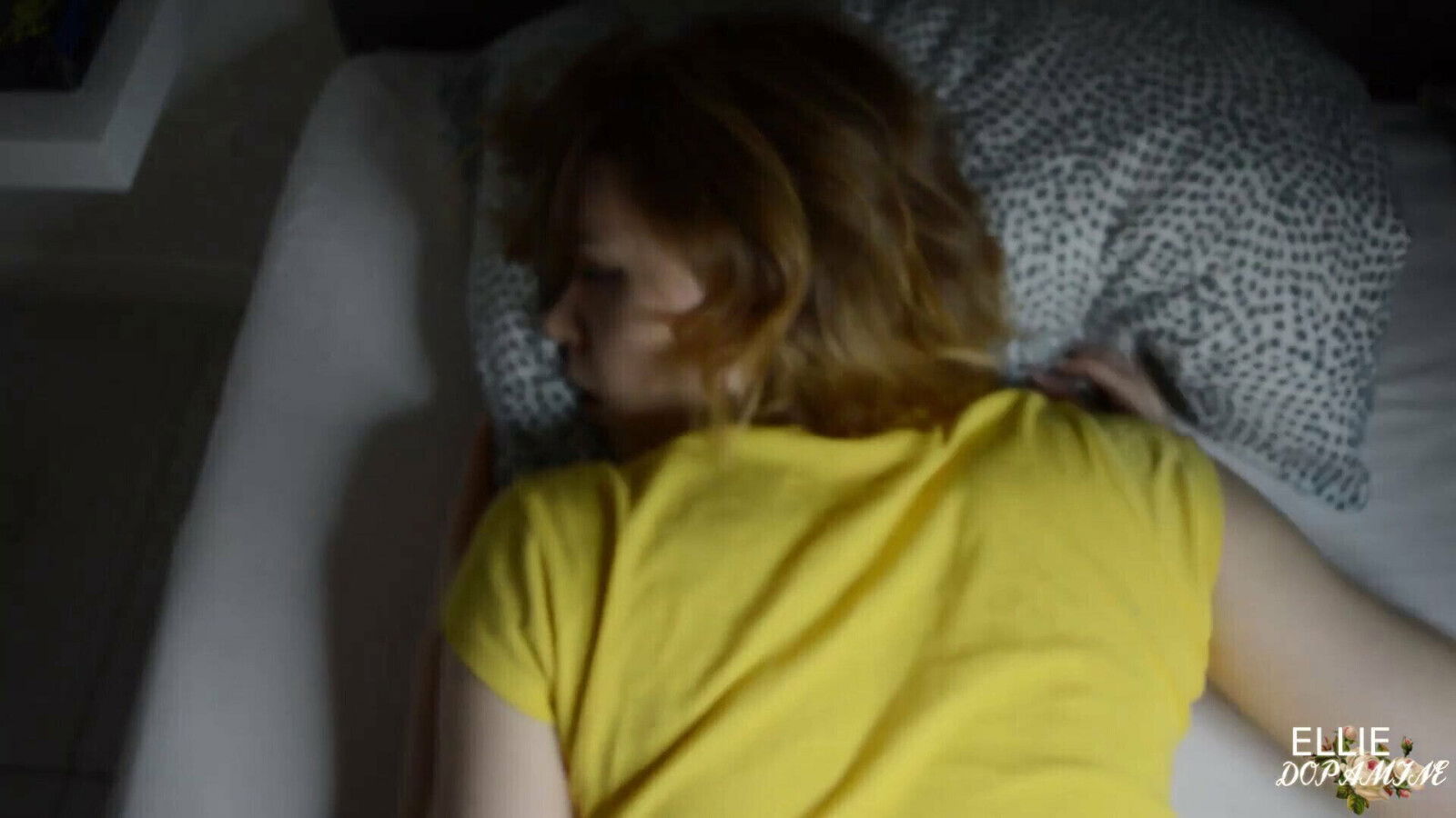 FUCKED FRIEND'S SLEEPY WIFE AFTER PARTY