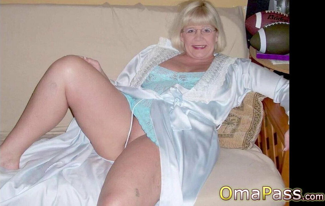 OmaPasS Amateur Granny Videos Mashup Compilation