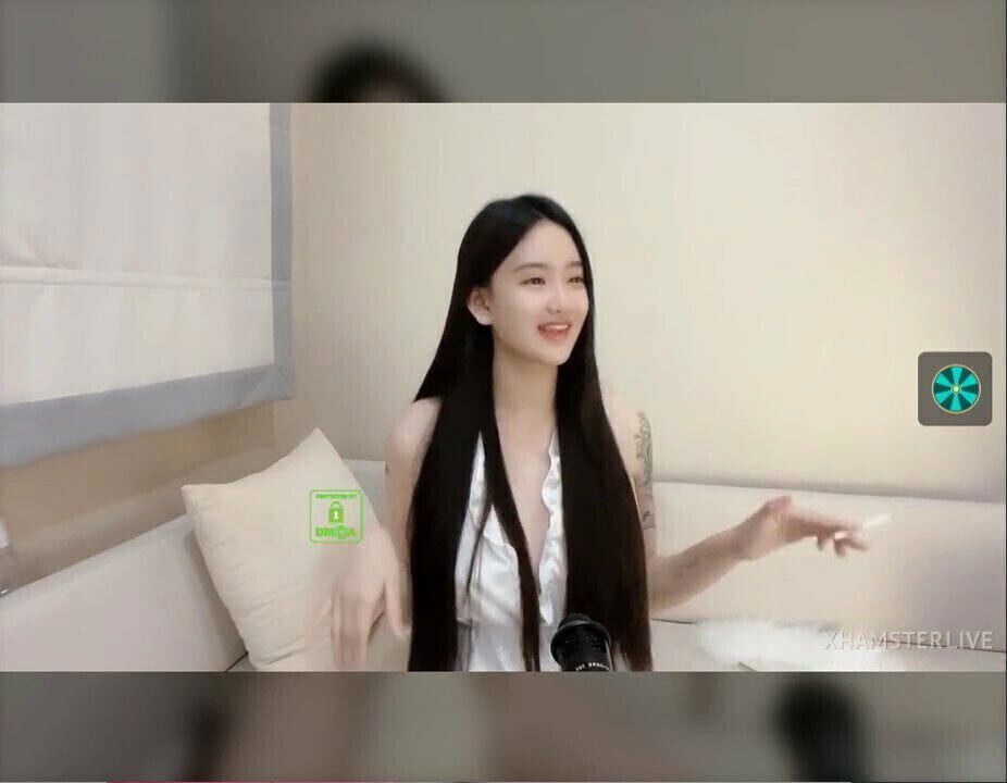 Chinese girl seducing fans