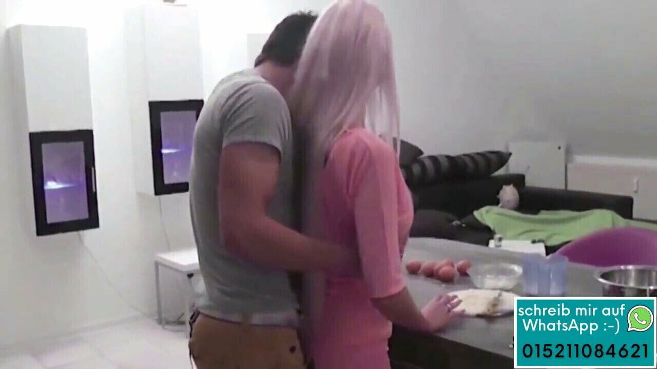 Stief-Schwester Mega Schwanz Kueche gefickt