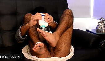 Foot fetish with delicious hand cream