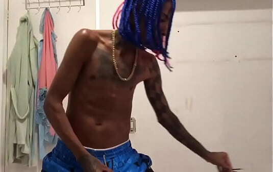 bri a porta e vi minha tia de roupinha de dormir eu j&aacute_ tenho tes&atilde_o nela faz tempo (Completo No Red). Instagram @brinquedoator