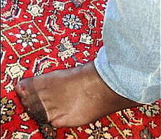 my girlfriend is doing some candid feetplay with different nylons