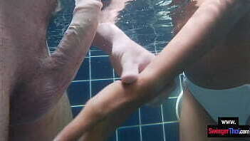 Thai amateur teen pool with European boyfriend
