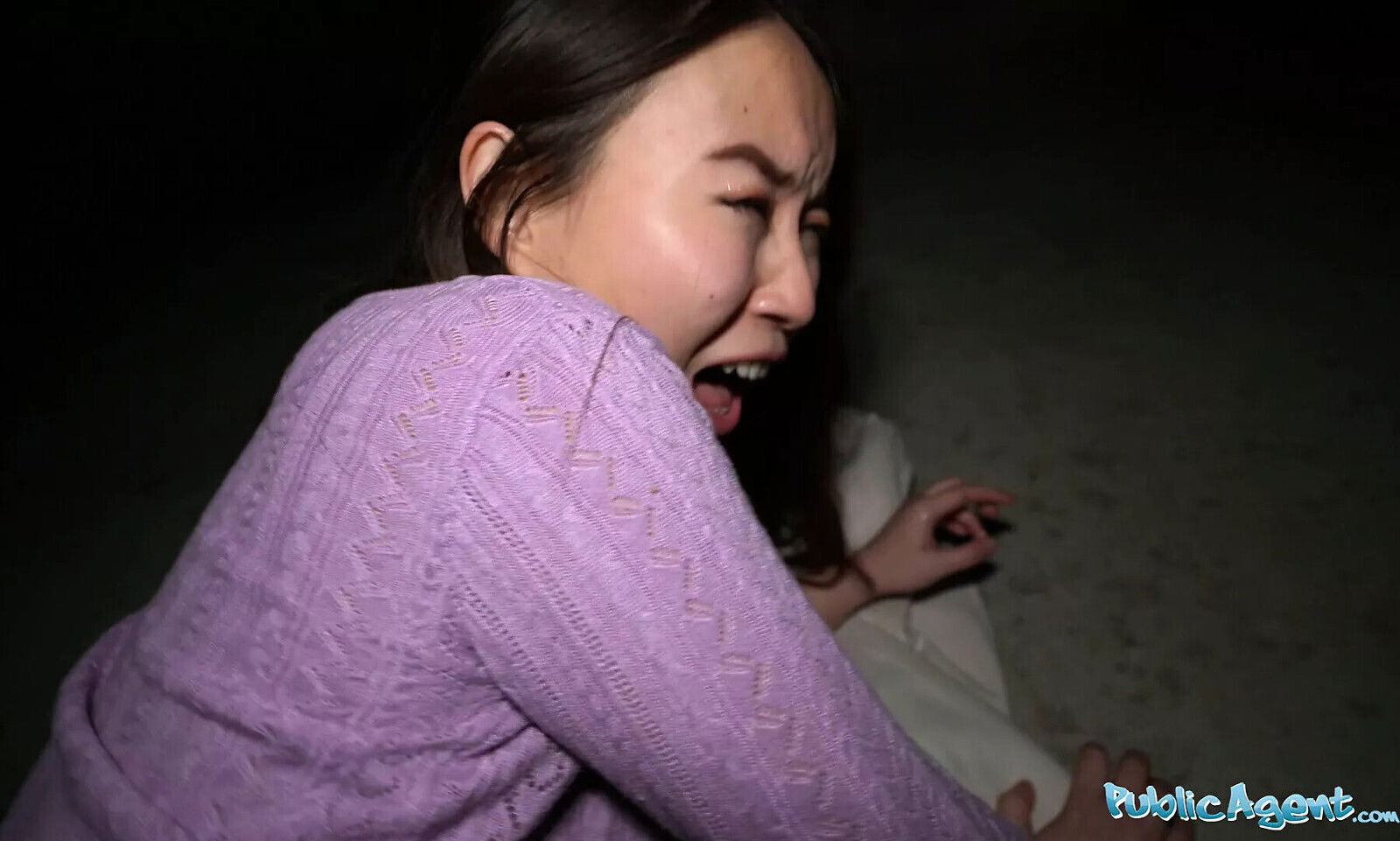 Public Agent Cheeky Asian wants fuck dick